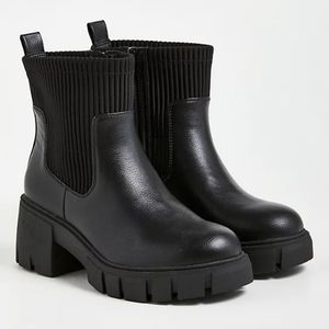 NWT Torrid Black Chelsea Heeled Bootie - Size 9 or 9.5 - Wide Calf